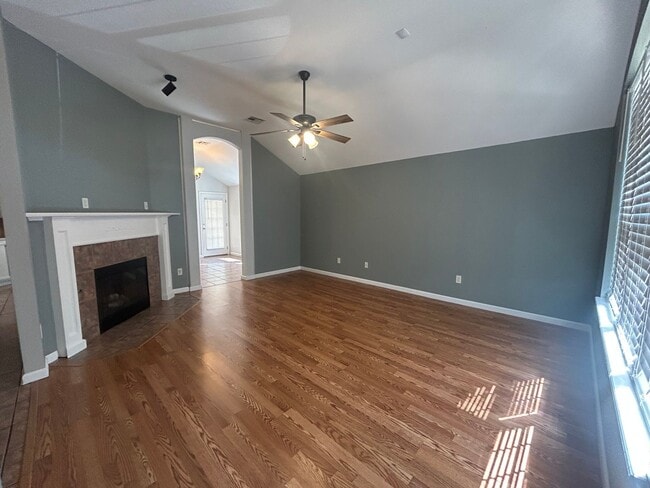 Foto del edificio - 4 Bedroom Home in Edmond