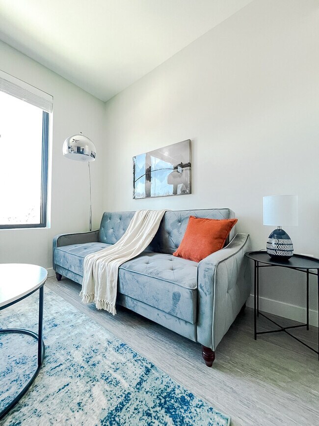 Foto del edificio - 2530 University Ave