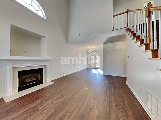 Foto del edificio - 632 Palisades Ct