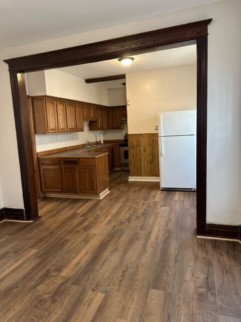 Building Photo - 107 Thorndale Ter