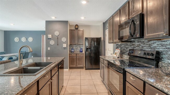 Foto del edificio - 5206 Willow Breeze Wy