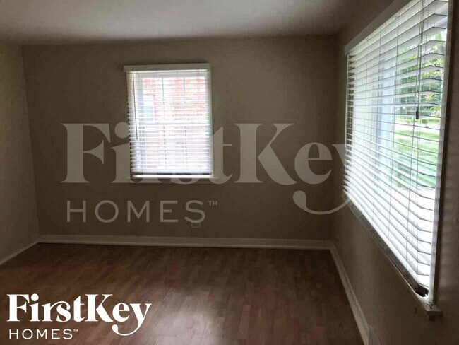 Foto del edificio - 1114 Jewett St