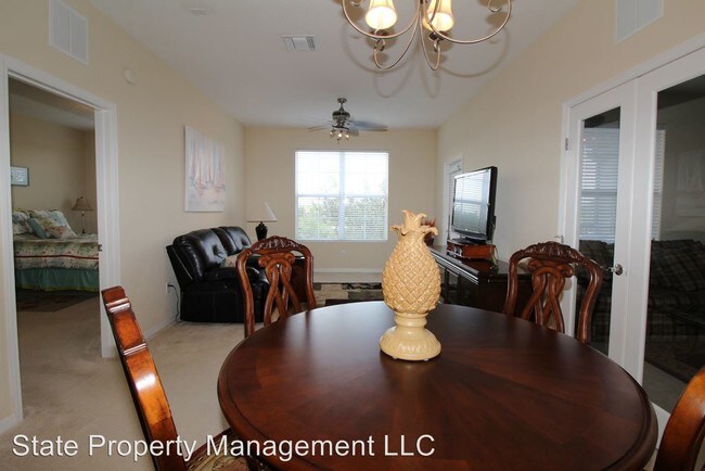 Building Photo - 8302 Portofino Dr