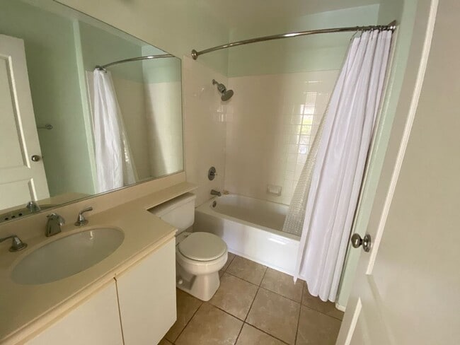 Building Photo - 3613 Bernwood Pl