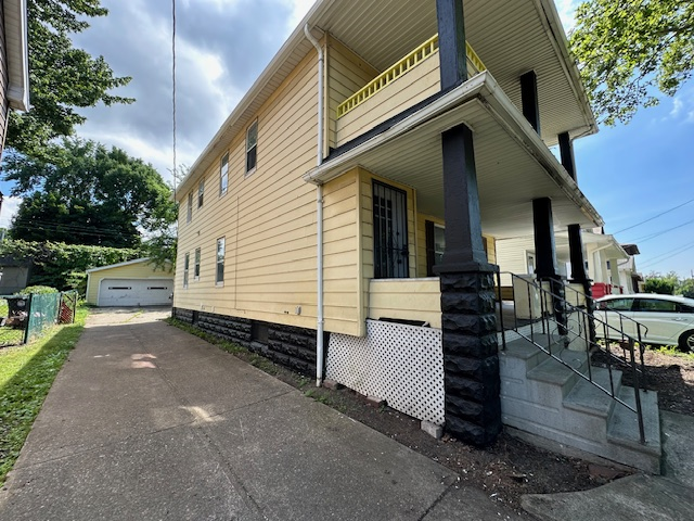 Building Photo - 8710 Vineyard Ave