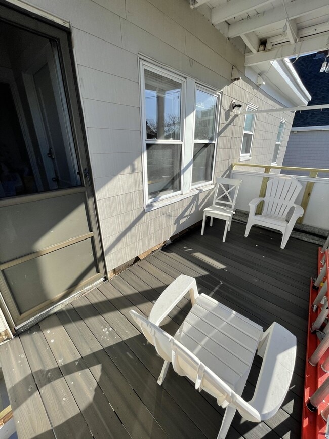 18 Bond St Unit 3, Somerville, MA 02145 18 Bond St Somerville, MA