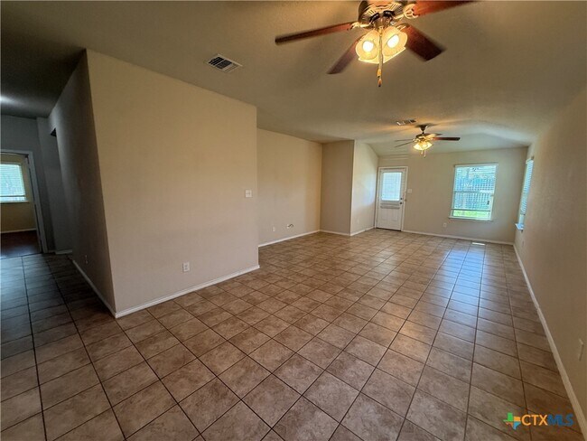 Foto del edificio - 1314 Briscoe Ct