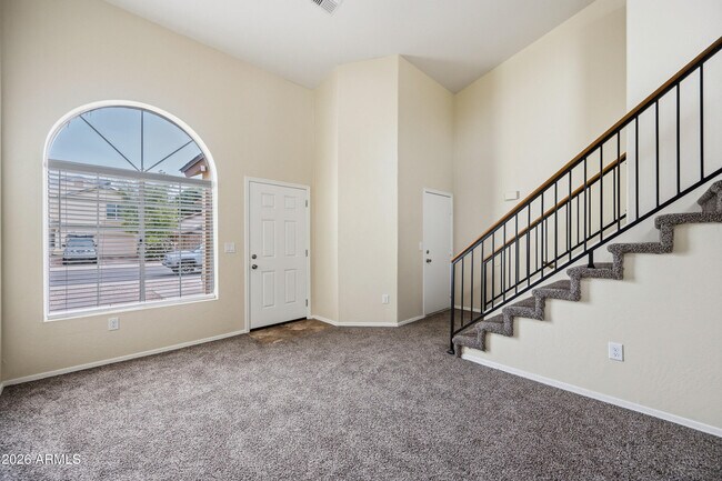 Building Photo - 5190 W Saragosa St