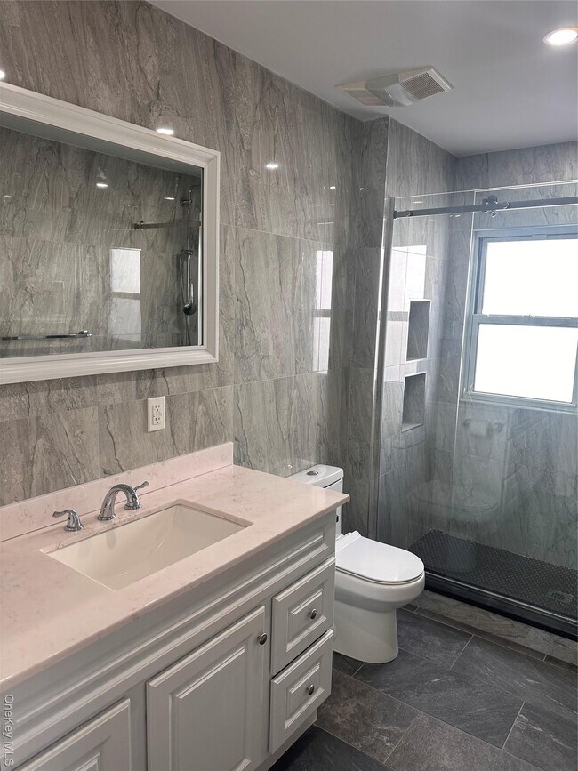 Foto del edificio - 1 Greendale Ave