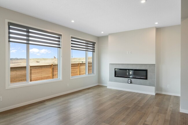 Building Photo - 47 Royston Way NW
