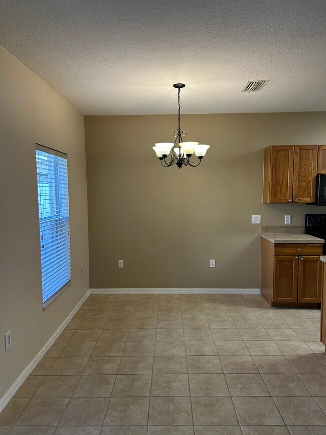 Kitchenette - 14840 Skip Jack Loop