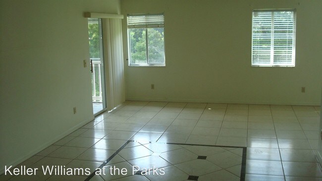 Building Photo - 5300 Dover Village Ln