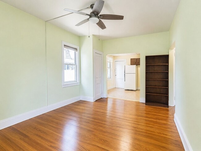 Photo - 25 Cove St Apartment