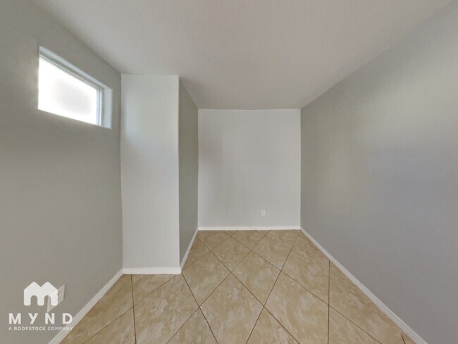 Foto del edificio - 2157 Clancy St