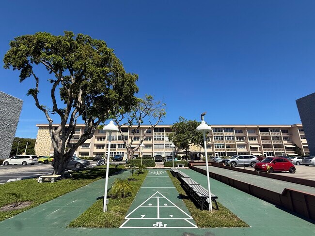 Foto del edificio - 330 SE 2nd St