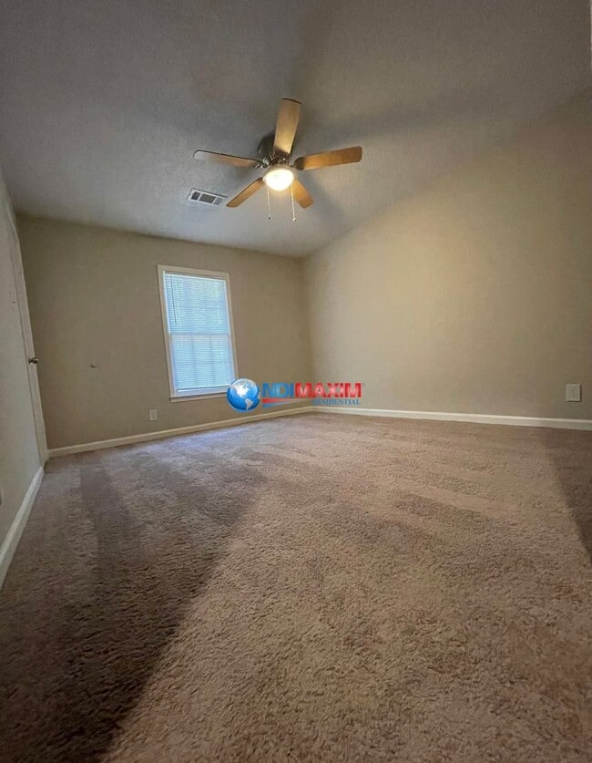 Building Photo - 493 Stone Mountain St