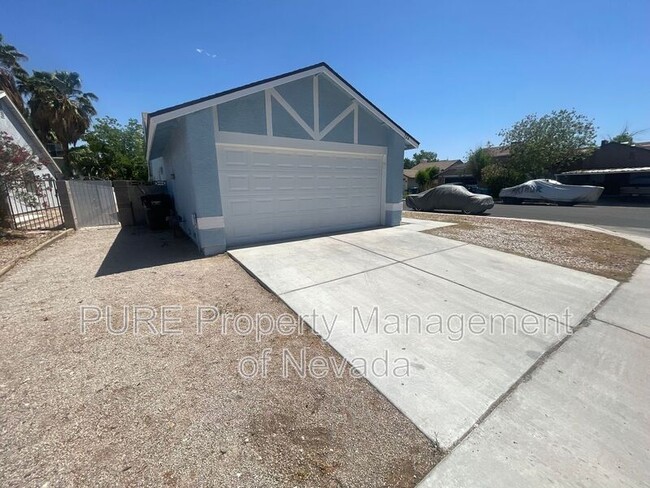 Building Photo - 724 Taft Ct