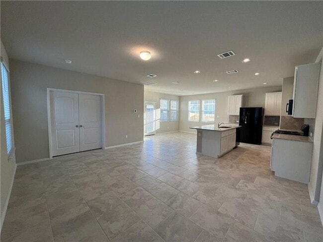 Foto del edificio - 128 Bright Flora Ln