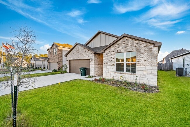 Building Photo - 11617 Whirlaway Dr