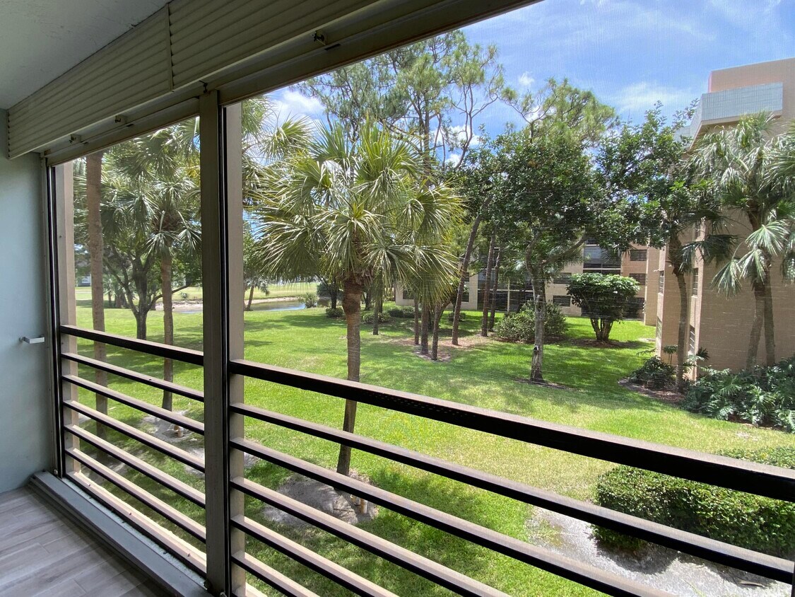 4700 Lucerne Lakes Blvd W Unit 207, Lake Worth, FL 33467 Condo for Rent in Lake Worth, FL