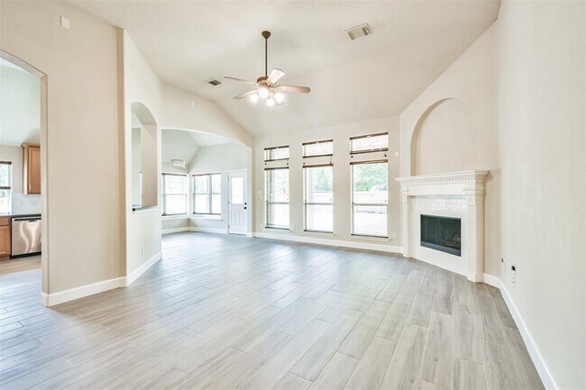 Building Photo - 7515 Fall Creek Bend Ct