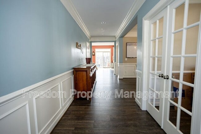Foto del edificio - 2425 Morgans Point Dr