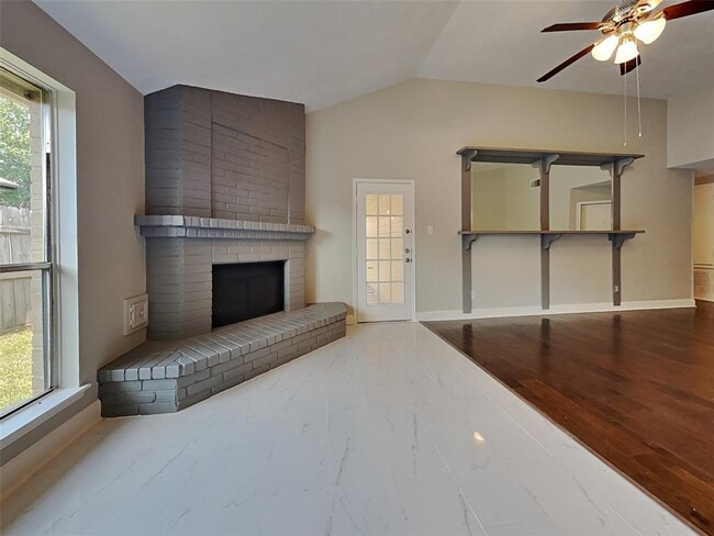 Building Photo - 5935 Woodmancote Dr
