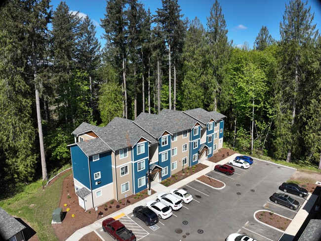 3D Exterior - Lakeview Village