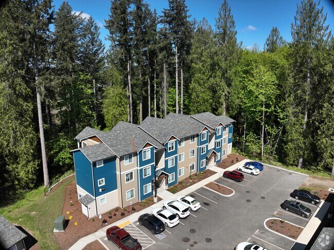 Exterior 3D - Lakeview Village