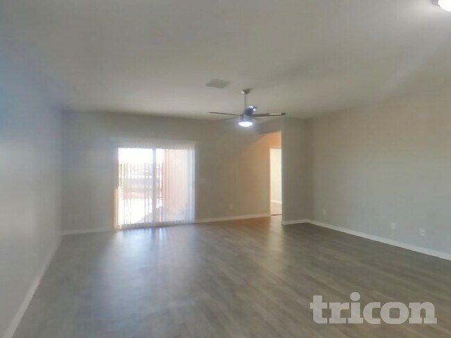 Foto del edificio - 19401 N Nocera Rd