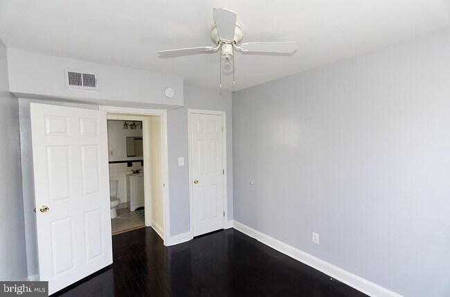 Foto del edificio - 39 Galveston Pl SW