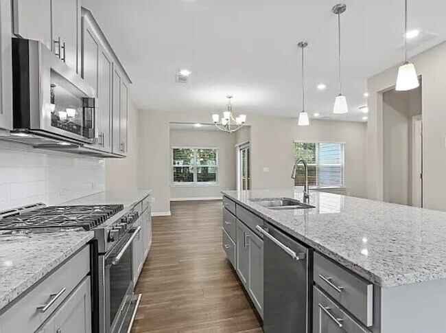 Foto del edificio - 1829 Lynwood Ln