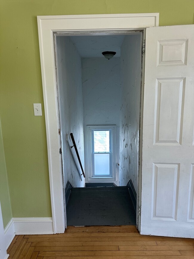 Front Hallway - 703 Clara Ave