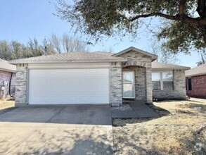 Building Photo - 2717 Meadowlark Dr