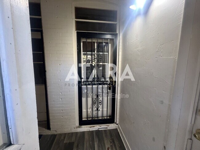 Foto del edificio - 232 W 300 N