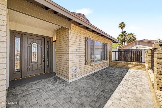 Building Photo - 3027 W Tierra Buena Ln