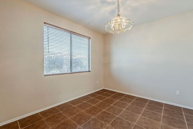 Foto del edificio - Pet-Friendly 4 Bedroom Rental in Tucson wi...