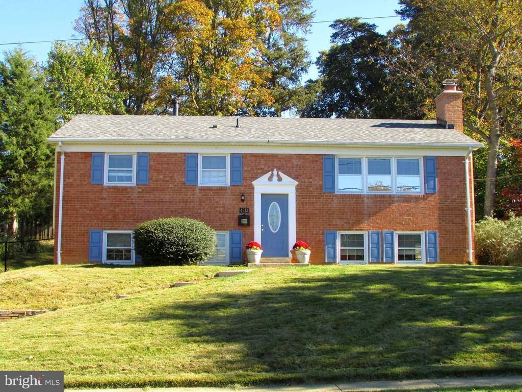 Primary Photo - 4213 Nutwood Way