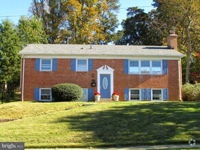 Building Photo - 4213 Nutwood Way