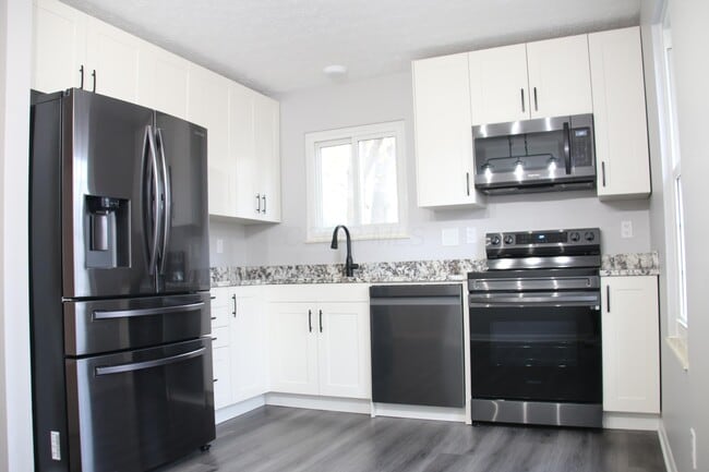 Building Photo - 3159 Alderridge Ct