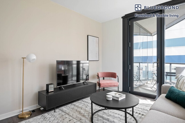 Foto del edificio - 730 W Couch Pl