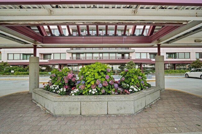 Building Photo - 350 Revere Beach Blvd