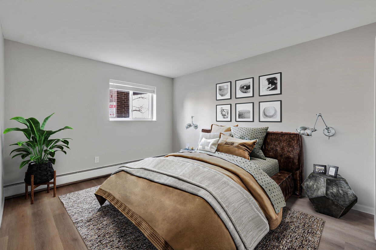 Midtown Towers Apartments in Parma, OH