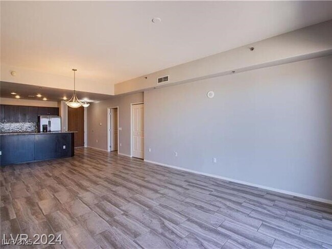 Building Photo - 8255 S Las Vegas Blvd