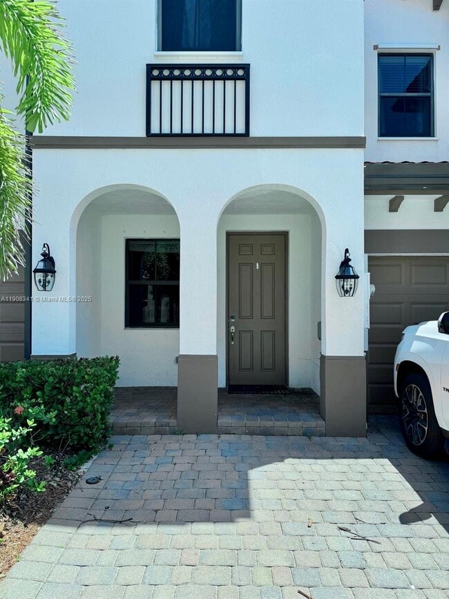 Foto del edificio - 8871 NW 103rd Pl