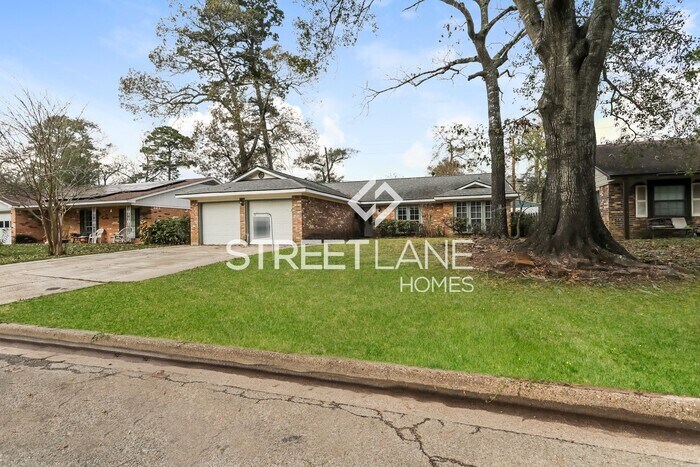 Primary Photo - Charming 3 bedroom home in Conroe!