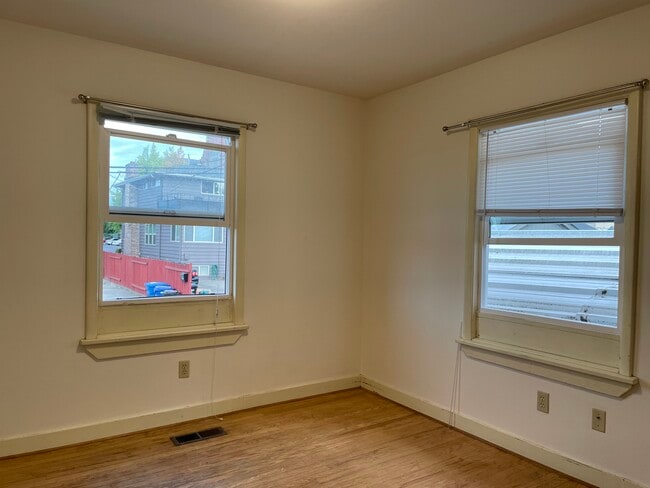 Building Photo - 5064 7th Ave NE