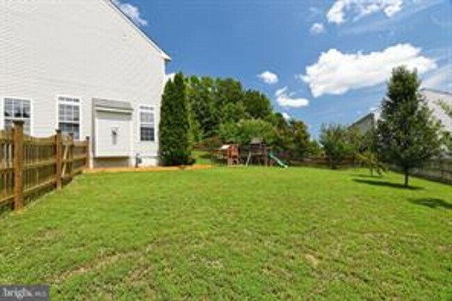 Building Photo - Beautiful, Spacious Home in a Prime Freder...