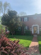 Building Photo - 215 Medlock Rd