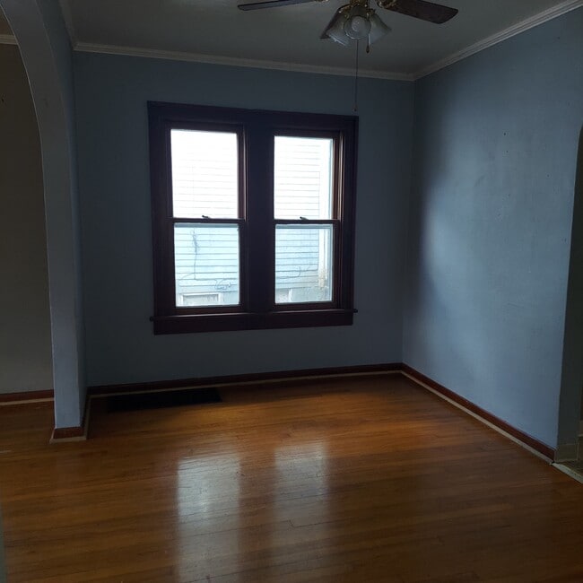 Building Photo - 1030 Bond St